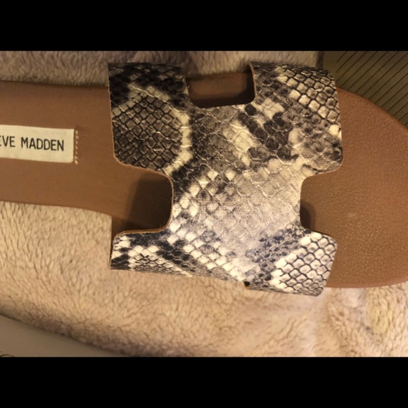 Steve Madden Harriet snake skin print sandals - Picture 4 of 5